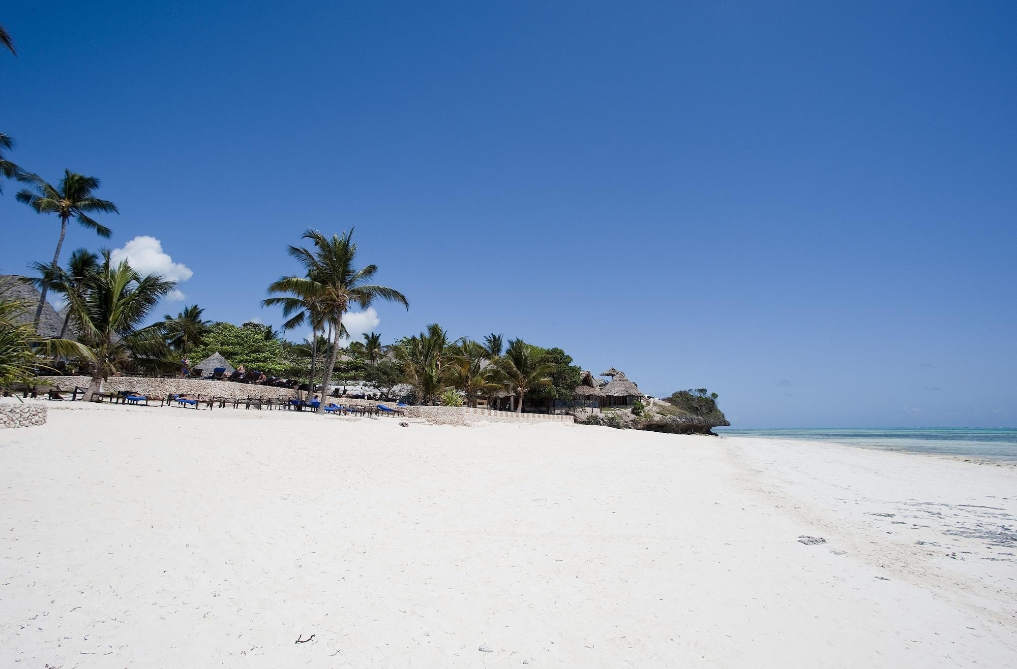Hotel Karafuu Beach Resort Pingwe Exterior photo